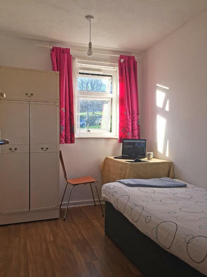 Готель Cherry House & Self Catering Лідс Екстер'єр фото